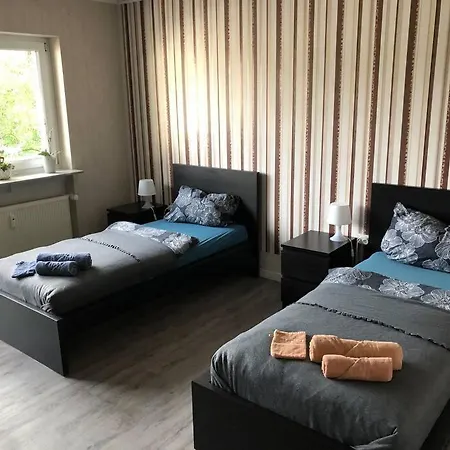 아파트 Schoene 128qm Grosse In Waldrandlage Mörlenbach